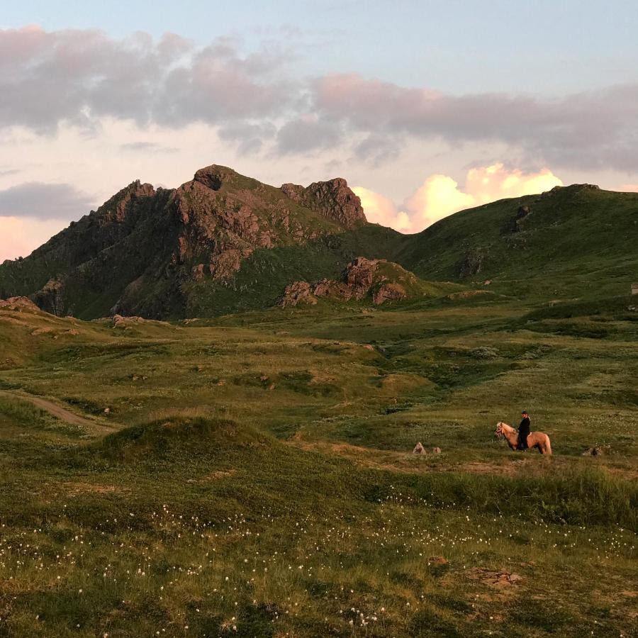Flo Lofoten Nature Escape Valberg Esterno foto